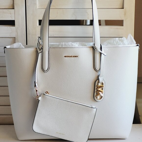 $169 NWT MM KORS Extra-Large Leather Reversible Tote - Picture 2 of 12